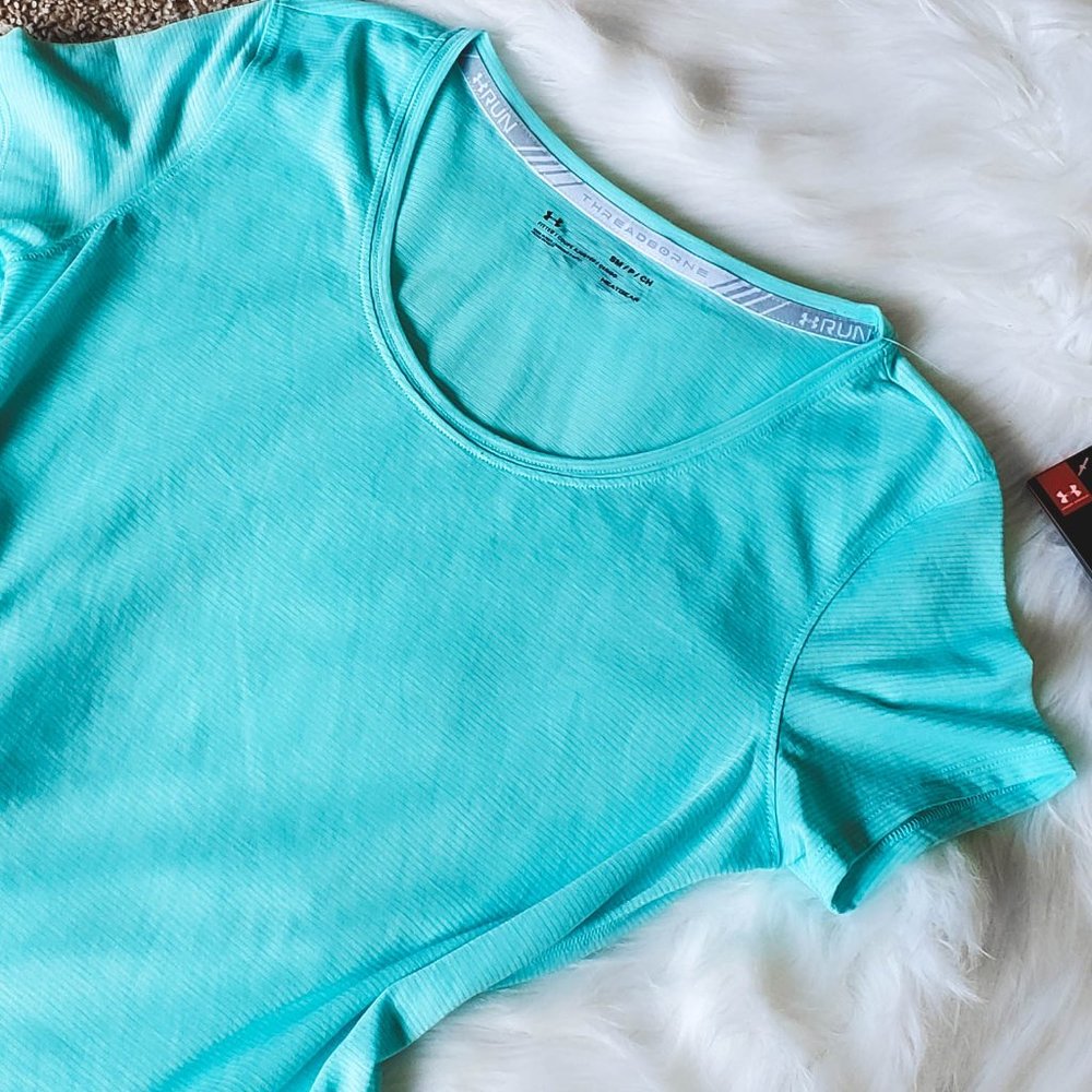 NEW UA STRIPED HEAT GEAR TEE